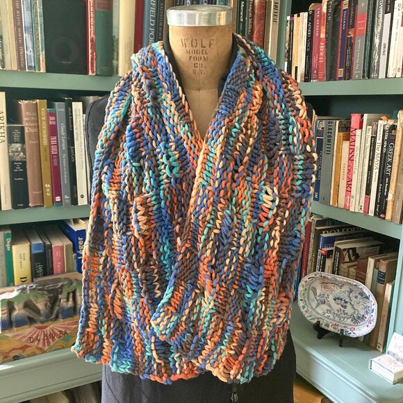 Artisan-made Multi-color Scarf - Picture 2 of 6